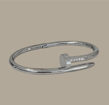 Load image into Gallery viewer, Stainless Steel Silver Nail Bracelet
