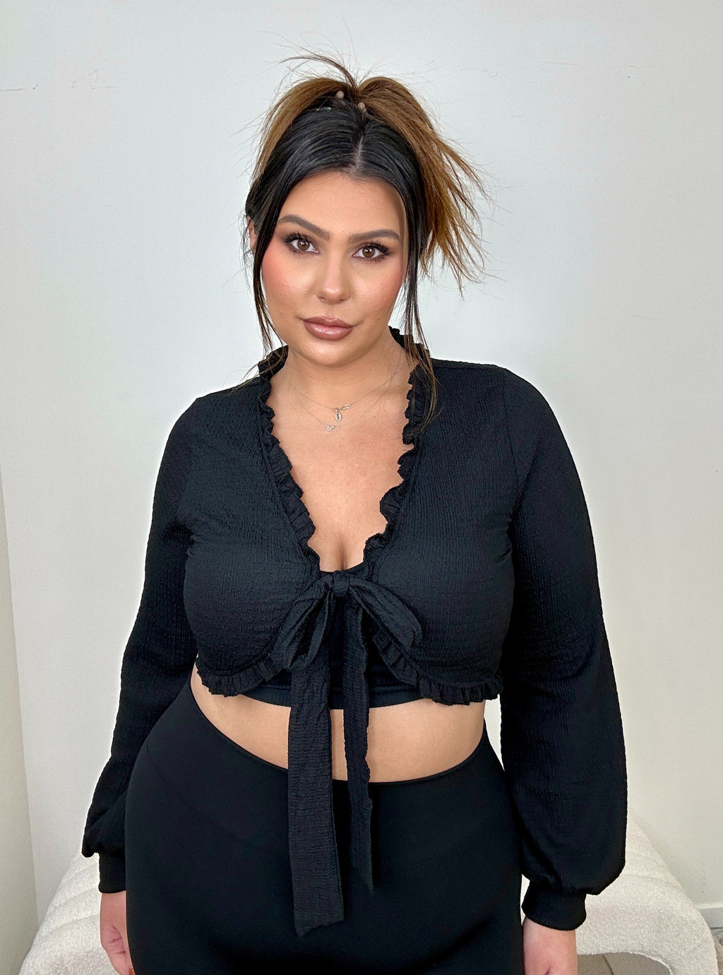Cropped Ruffle Tied Shrug (2 colors)