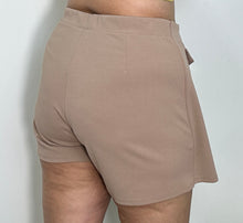 Load image into Gallery viewer, Beige Skort (3x)
