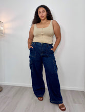 Load image into Gallery viewer, Dark Wash Wide Leg Cargo Jeans
