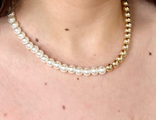 Load image into Gallery viewer, White &amp; Gold Beaded Necklace
