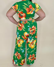 Load image into Gallery viewer, Green Floral Pants &amp; Top Set
