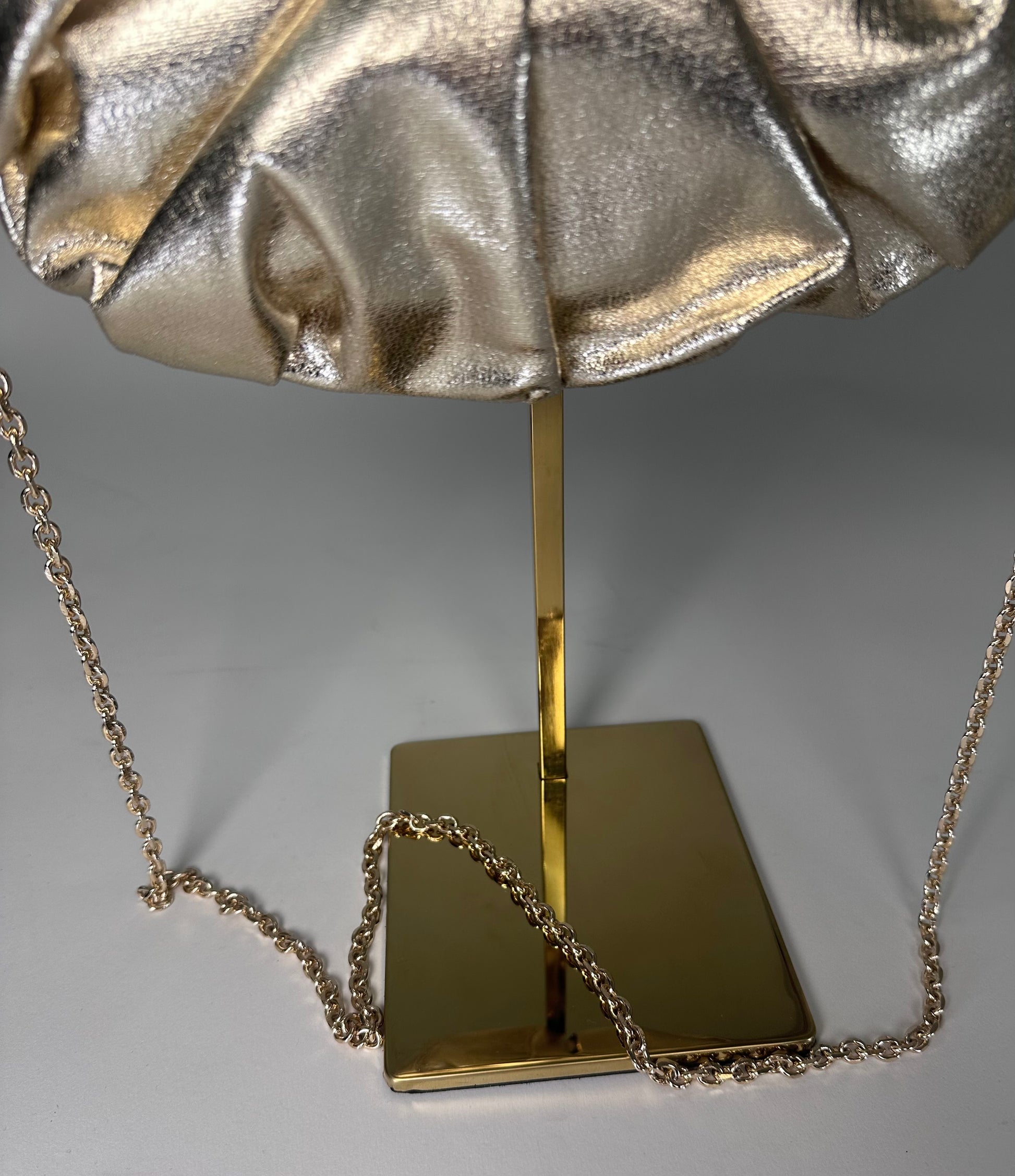 ‘Maddy’ Metallic Round Crescent Bag (2 colors)