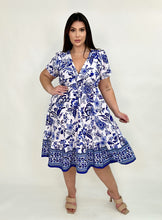 Load image into Gallery viewer, Blue &amp; White Floral Flowy Dress
