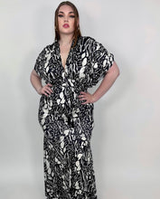 Load image into Gallery viewer, Long Black &amp; White Printed Evening Dress
