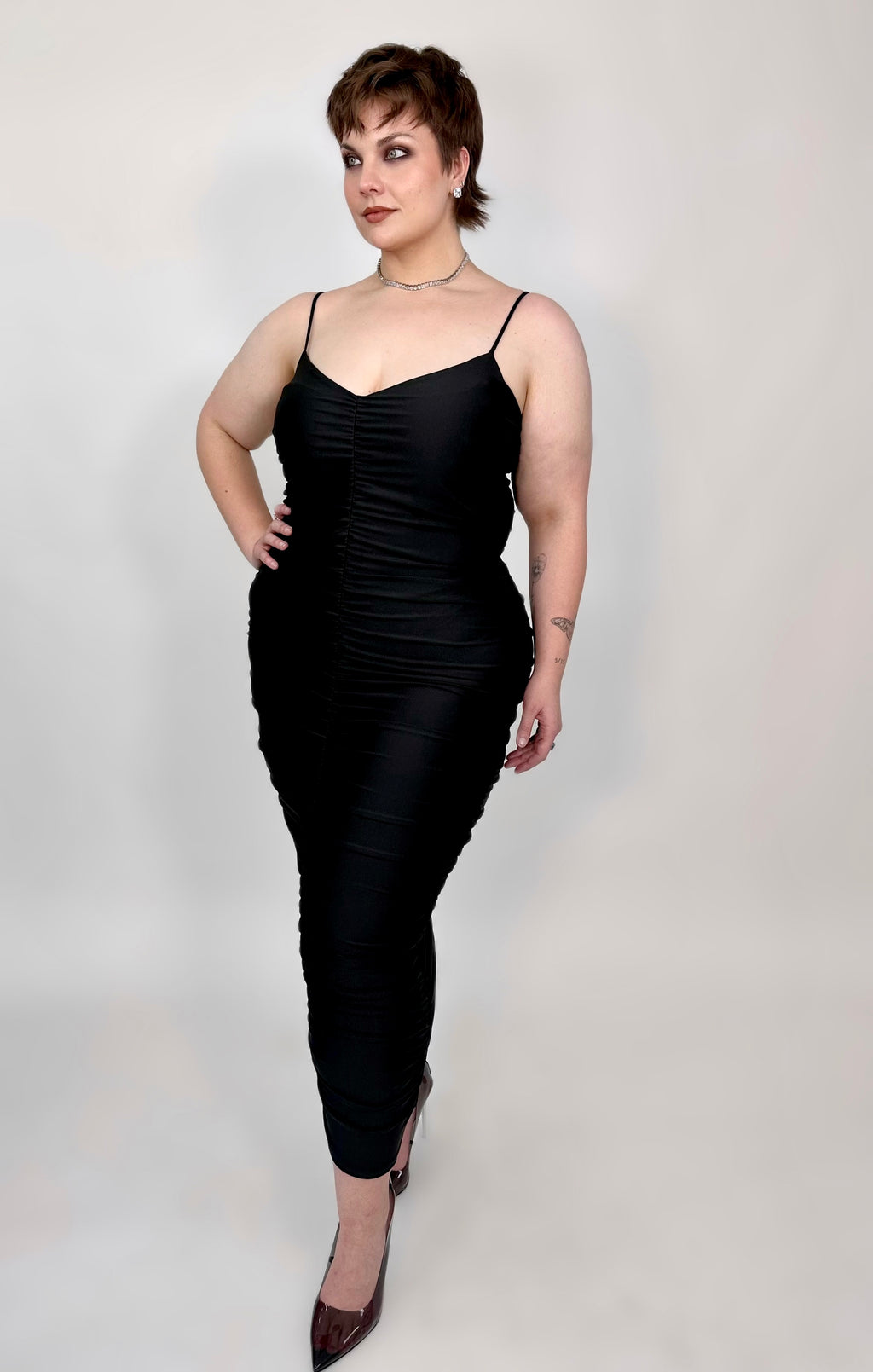 ‘Gia’ Stretchy Rouched Tight Dress (2 colors)