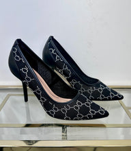 Load image into Gallery viewer, Rhinestoned Black Pumps
