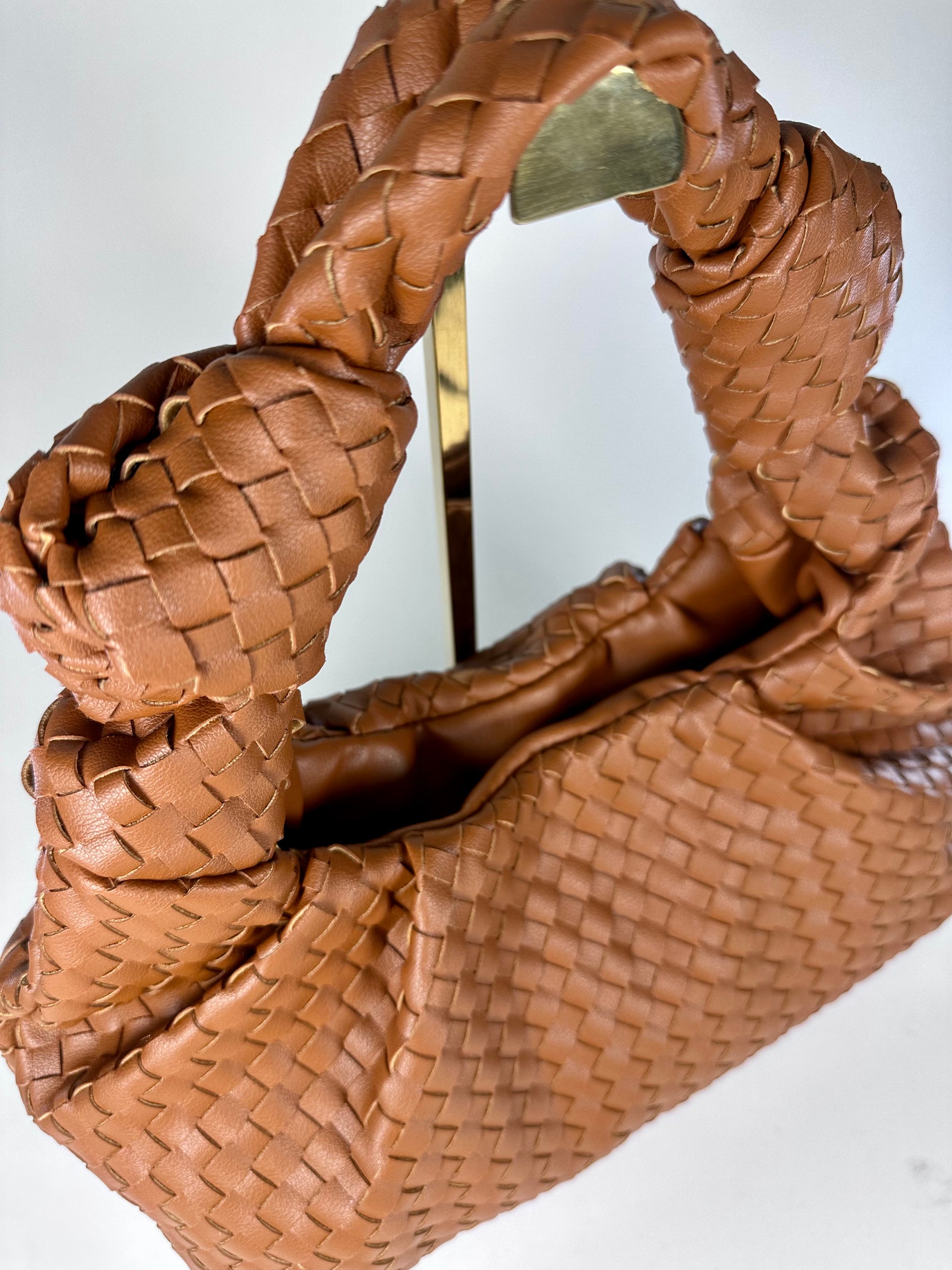 ‘Kris’ Brown Wefted Knot Handle Bag