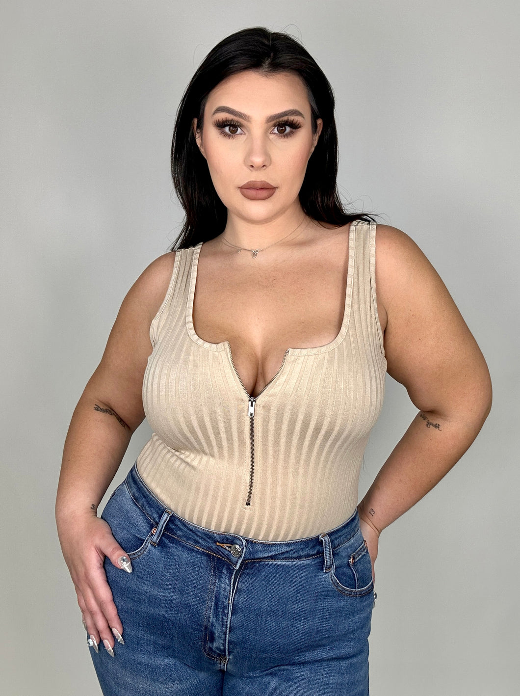 ‘Kim’ Zipper Bodysuit (2 colors)