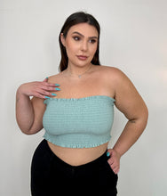 Load image into Gallery viewer, Stretchy Ruffled Tube Top (2 colors)
