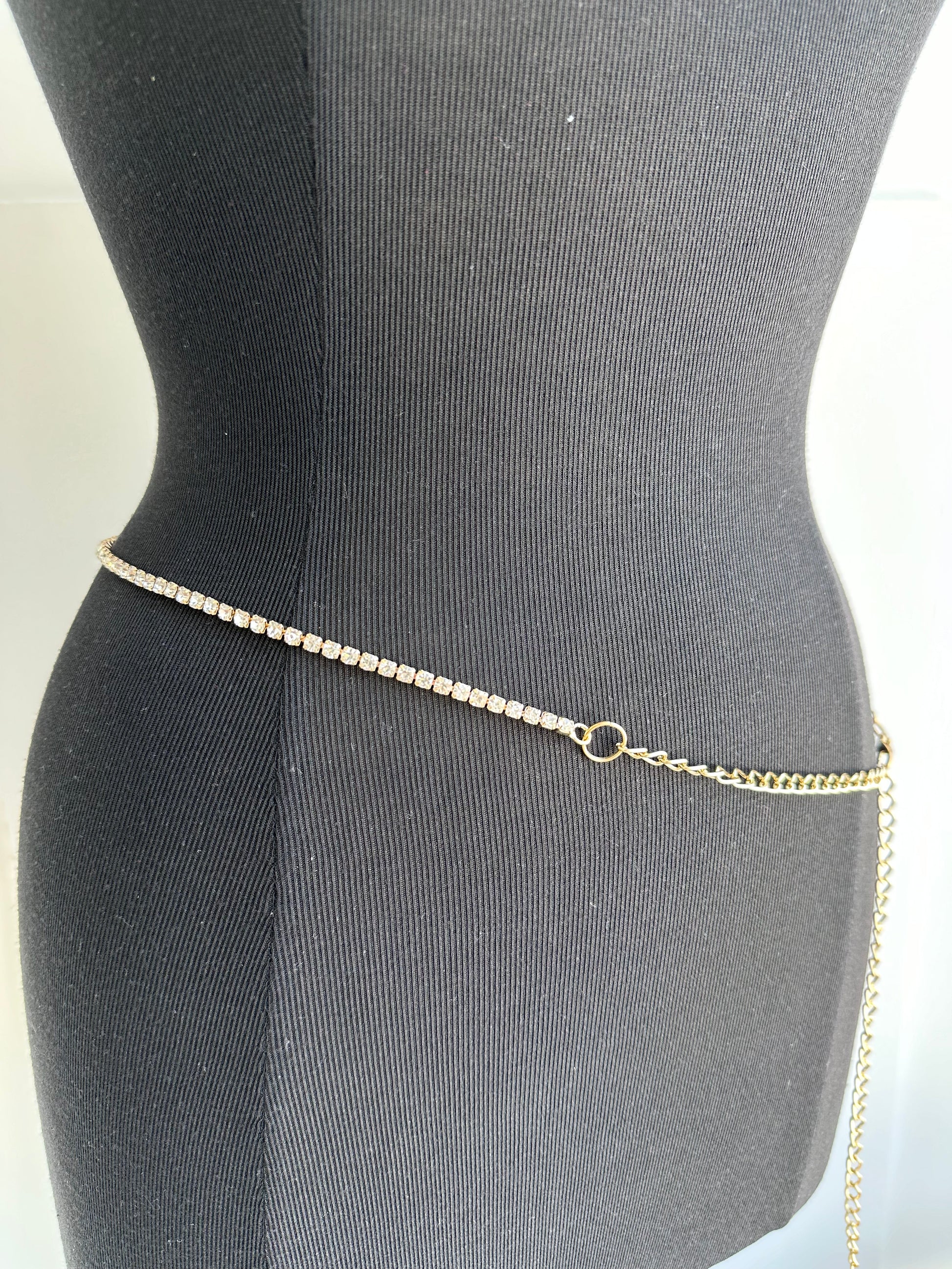 Wavy Rhinestone Chain Belt