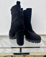 Load image into Gallery viewer, Black Stretch Ankle Heeled Boots
