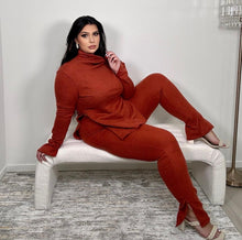 Load image into Gallery viewer, &#39;Cheryl&#39; Burnt Orange Lounge Set
