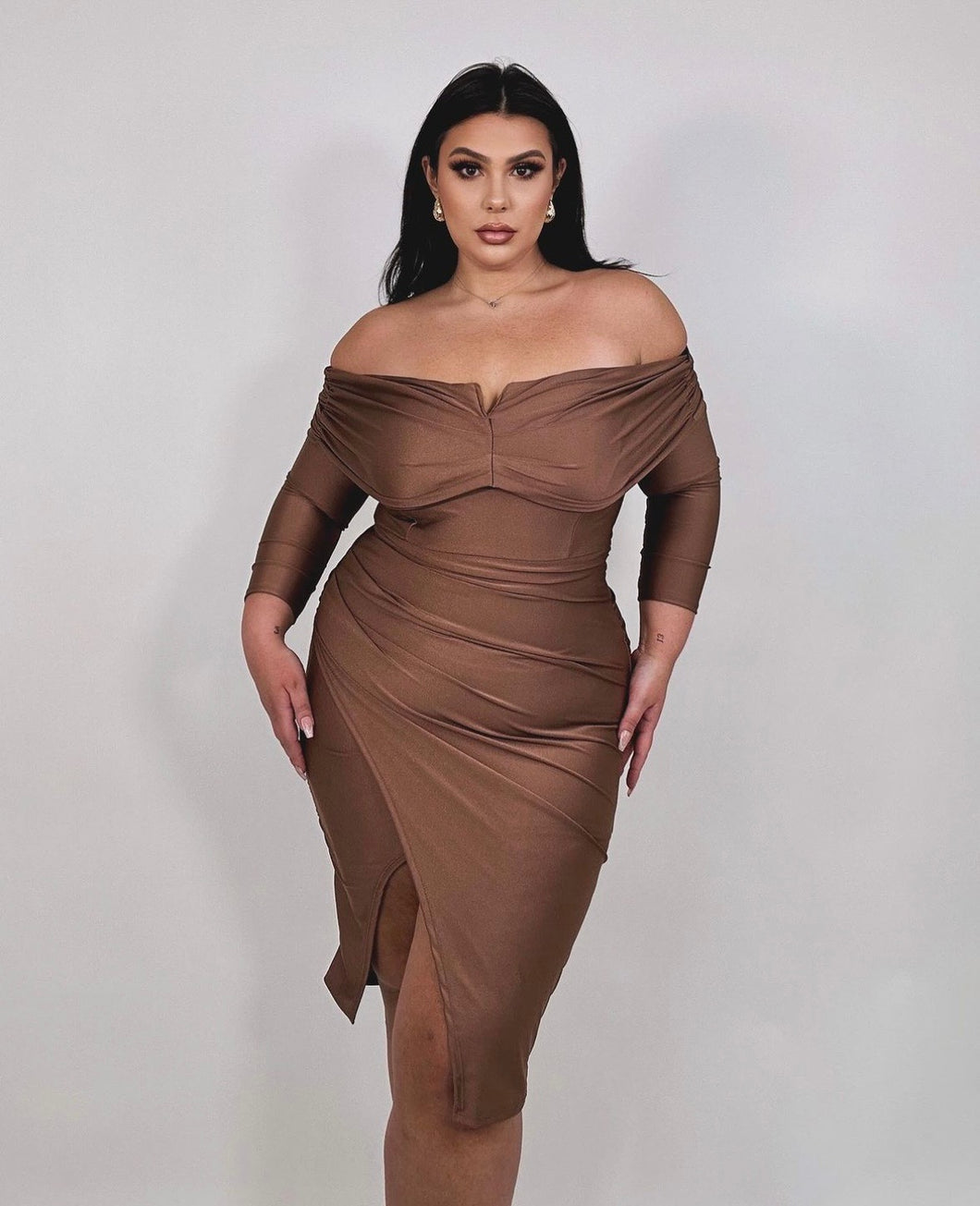 'Lola' Off Shoulder Ruched Stretchy Dress