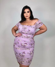 Load image into Gallery viewer, &#39;Lilly&#39; Lilac Floral Ruched Dress
